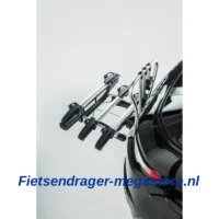 Yakima JustClick 3 achter auto 2